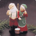 Popcorn Party Mr. and Mrs. Claus 5th in Series 1990 Hallmark Ornament QX4393